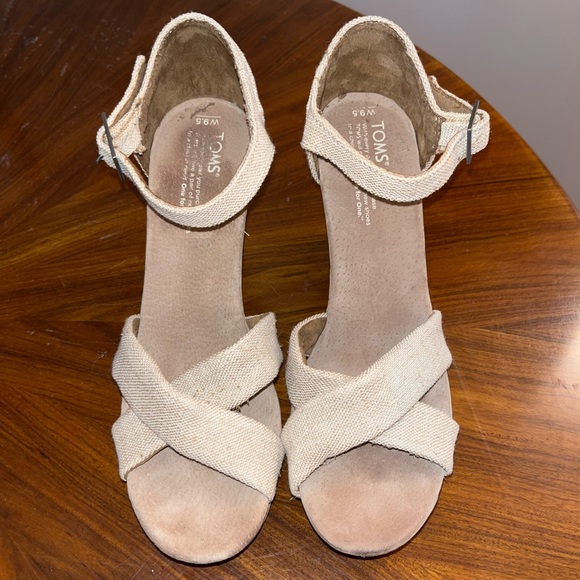 TOMS Sienna Cork Wedge Sandals - Picture 2 of 5